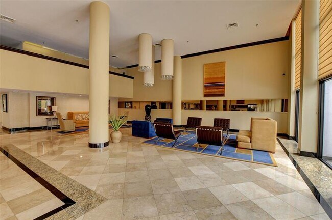 Building Photo - 1010 S Ocean Blvd