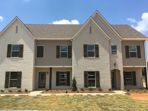 Building Photo - 530 Fifer Cir