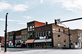 Building Photo - 108 N Main St