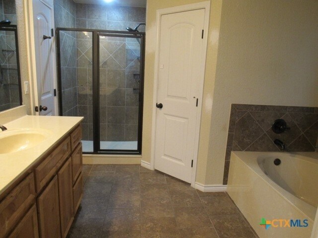 Building Photo - 1904 Mike Dr