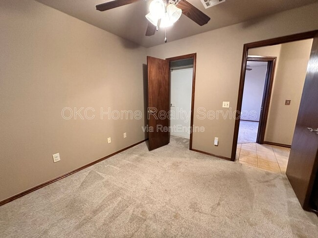 Building Photo - 13204 SW 2nd Terrace