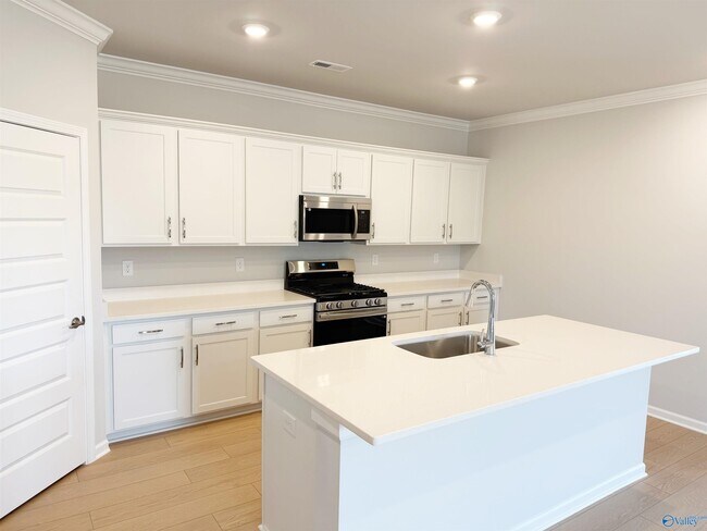 Building Photo - 202 Stockyard Cir