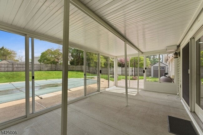 Building Photo - 3 Cypress Rd