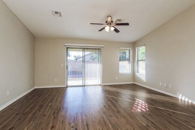 Building Photo - 14105 W Rosewood Dr