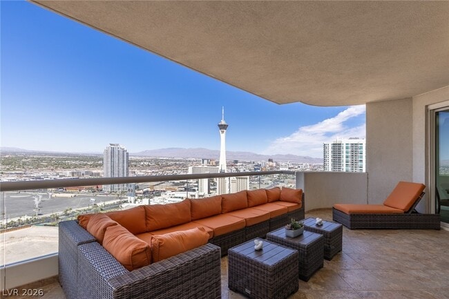 Building Photo - 2777 Paradise Rd