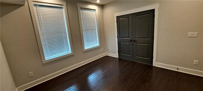 Building Photo - 717 Katherine Johnson Ln