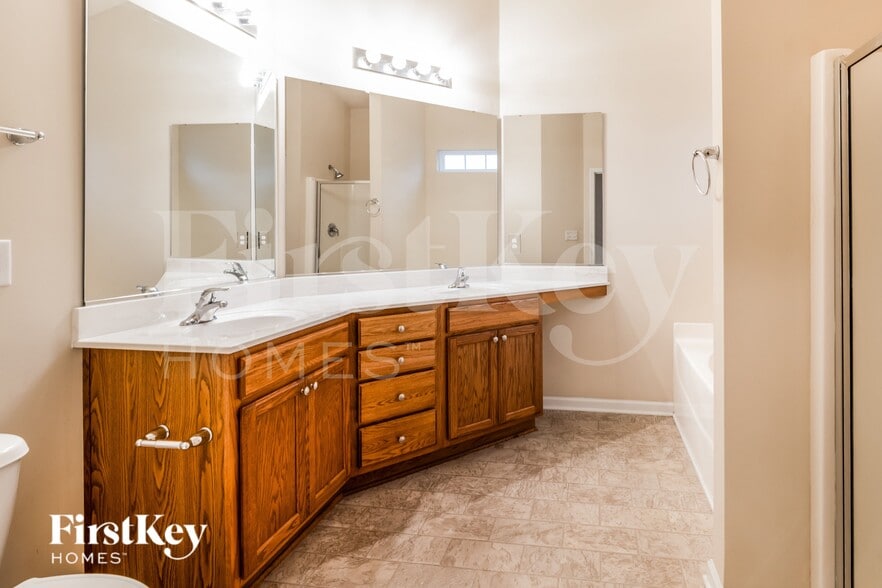 Building Photo - 634 Savannah River Dr