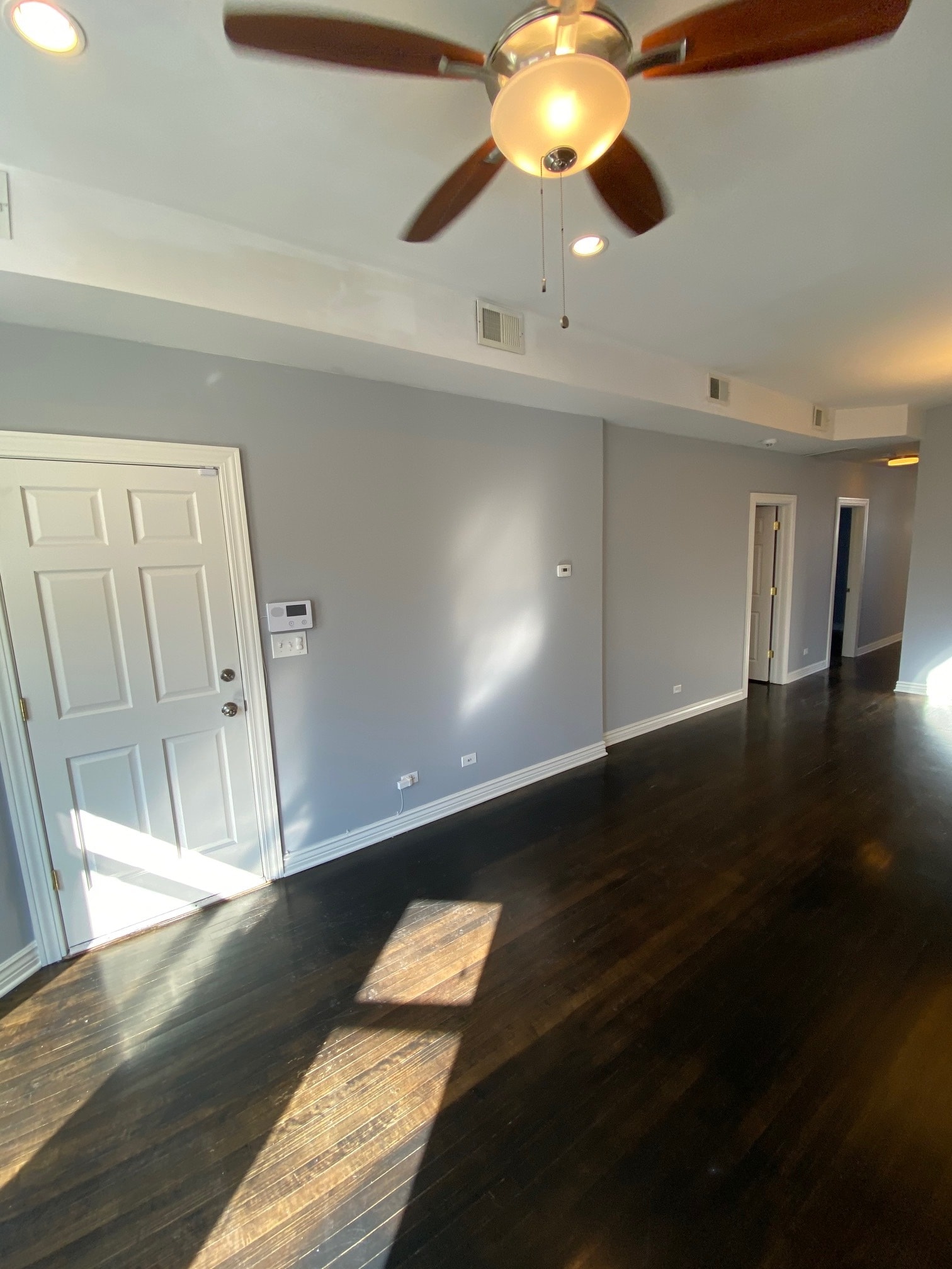 Building Photo - 1646 W Olive Ave