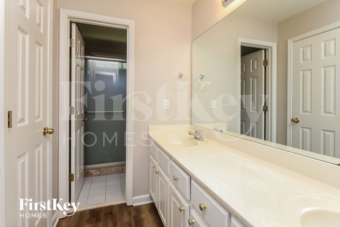 Building Photo - 4124 Lake Oconee Dr NE