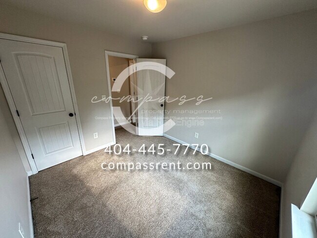 Building Photo - 6048 Oak Bend Ct