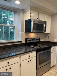 Building Photo - 4838 S 28th St