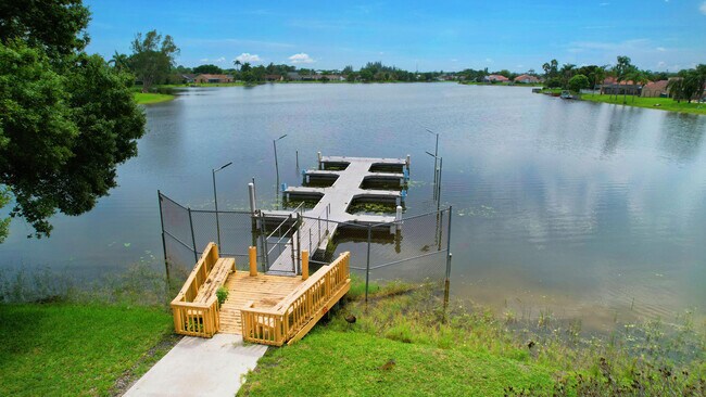 Building Photo - 5391 Alta Way