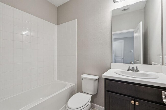 Building Photo - 780 Yukon Ln