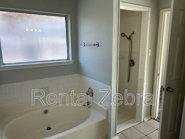 Building Photo - 7405 Emerywood Ln