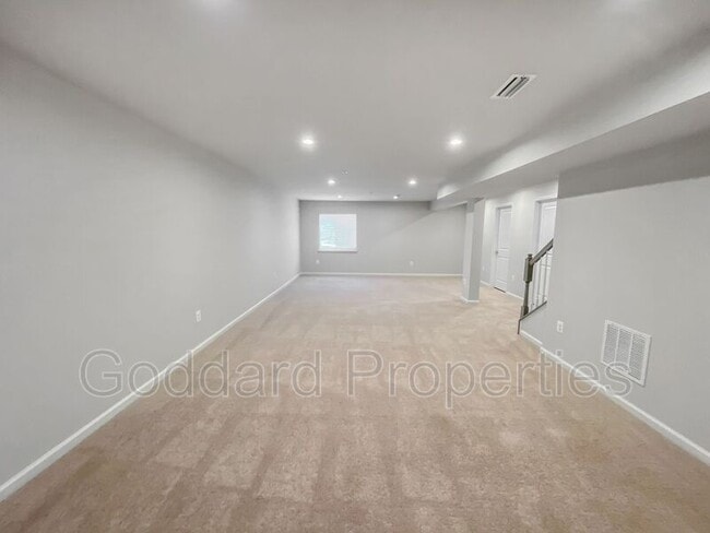 Building Photo - 7893 Jasons Landing Way