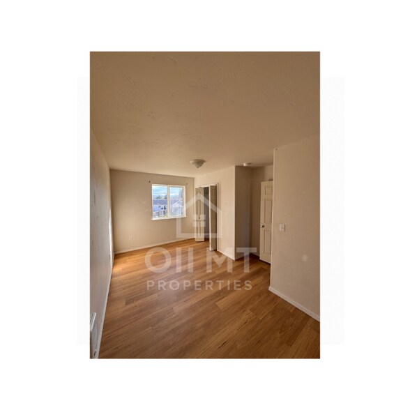 Building Photo - 1890 N Belmar Dr