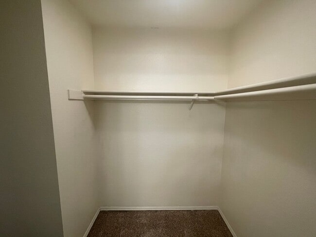 Building Photo - 2 bedroom single story with attached 2 car garage!