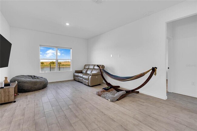 Building Photo - 5920 Catamaran Ave