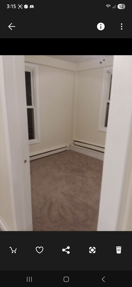 Bedroom - 49 Green Ave