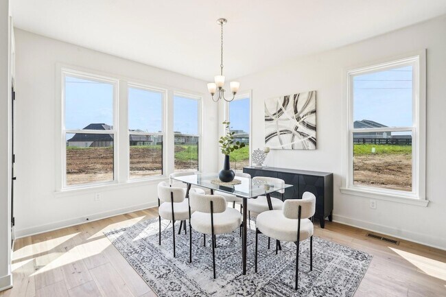 Building Photo - 753 Man O War Blvd