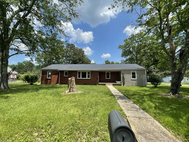 Primary Photo - 600 Glendale Pl