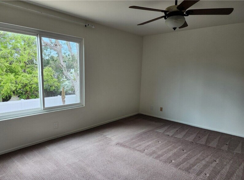 Building Photo - 2353 Littleton Cir