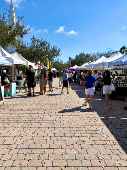 Building Photo - 10280 SW Stephanie Way