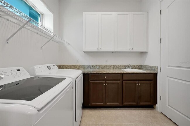 Building Photo - 13024 Bottesford Dr