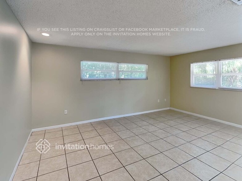 Building Photo - 713 Little Wekiva Rd