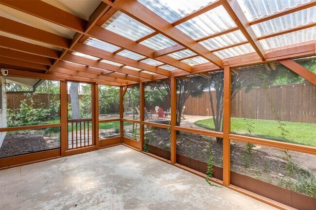Building Photo - 1903 Boxwood Ct