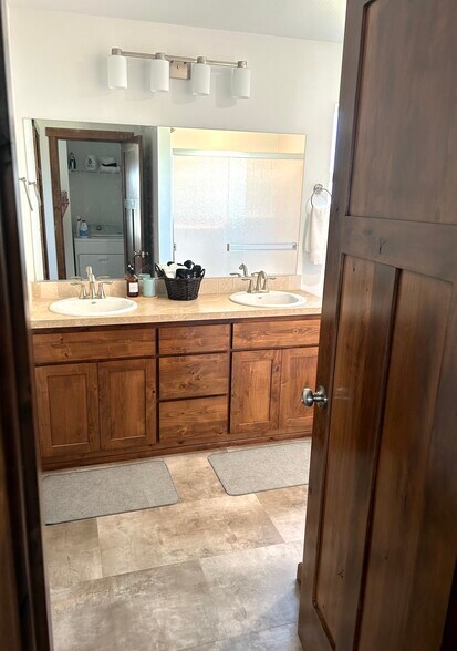 Bathroom - 34558 Fry Rd SE