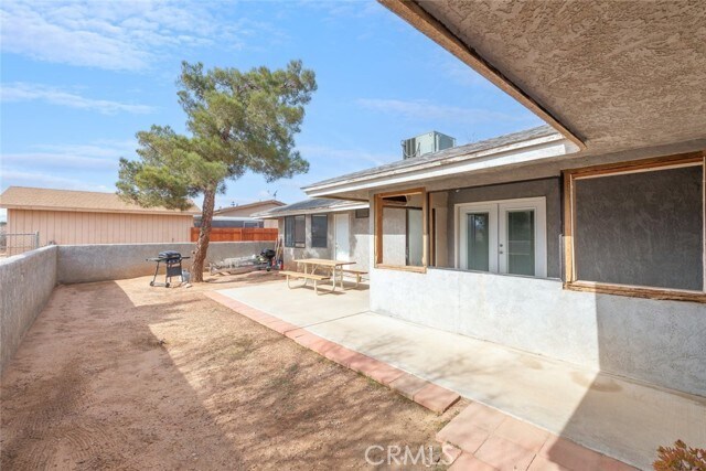 Building Photo - 17733 Fresno St