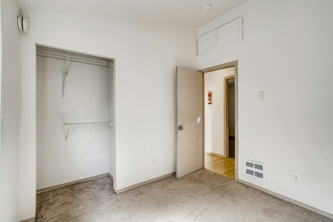 Building Photo - 5205 11th Ave NE