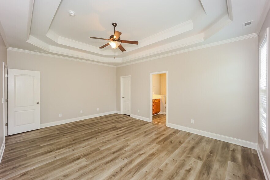 Building Photo - 30 Camden Way
