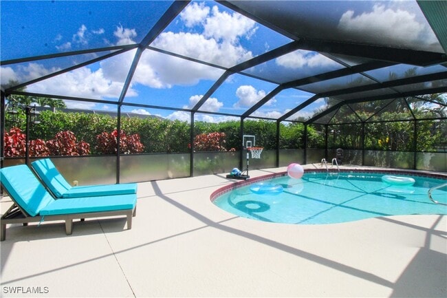 Building Photo - 213 Bay Meadows Dr