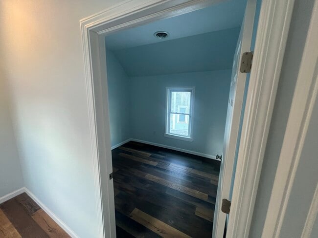 Building Photo - 59 West Ave