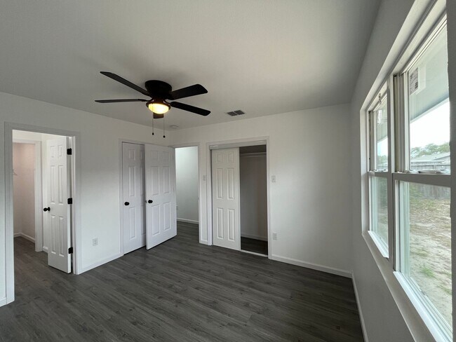 Building Photo - Award Winning Flour Bluff School District!!