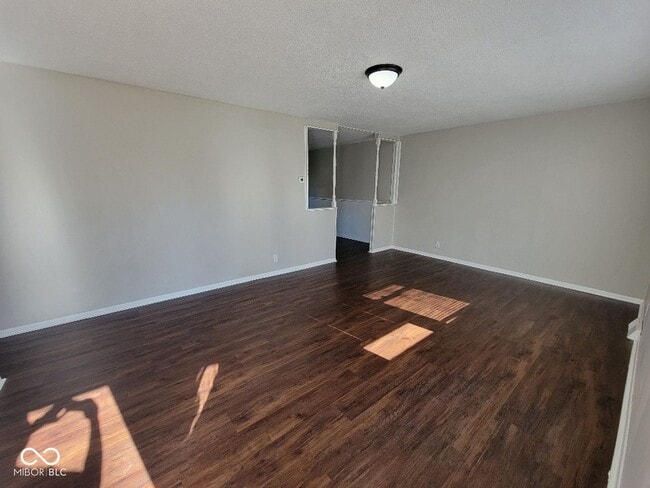 Building Photo - 2308 Aspen Ct