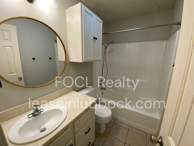 Building Photo - 5822 96th St