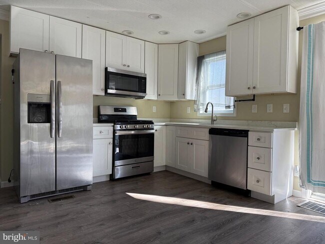 Building Photo - 27115 Barkantine Dr