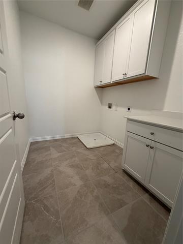 Building Photo - 8479 Challenger Ln