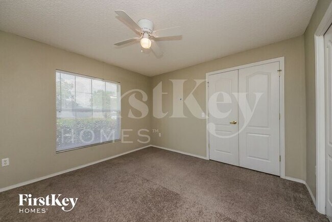 Building Photo - 157 Oak Crossing Blvd