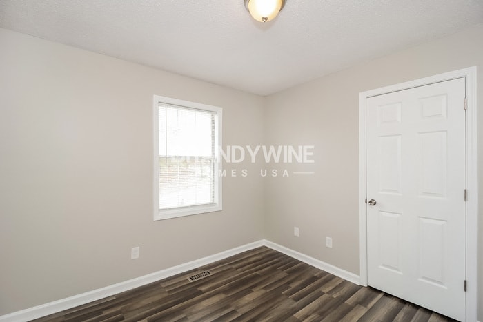 Building Photo - 230 Brookside Dr