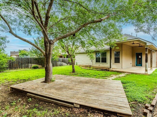 Building Photo - 327 Saffron Springs