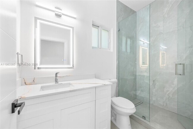 Building Photo - 2121 NW 45th St