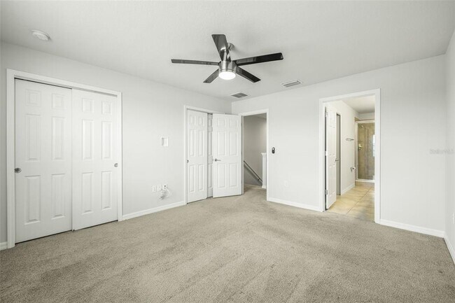Building Photo - 9210 Hillcroft Dr