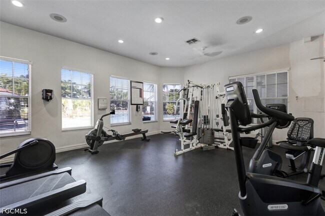 Building Photo - 7915 Preserve Cir