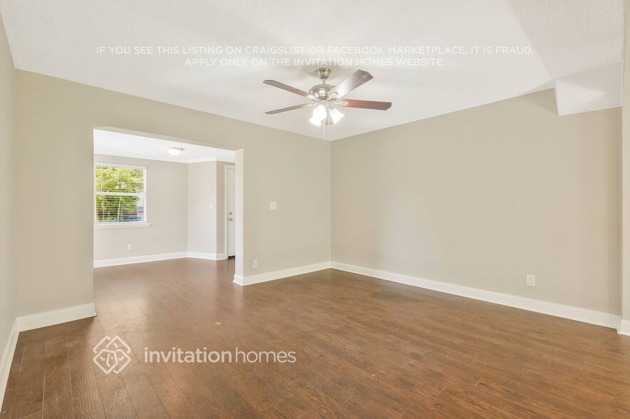 Building Photo - 6810 Gaillardia Rd S