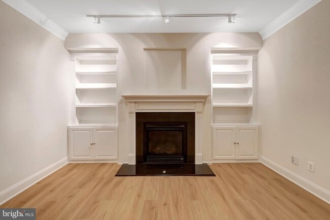Building Photo - 5257 Winter View Dr