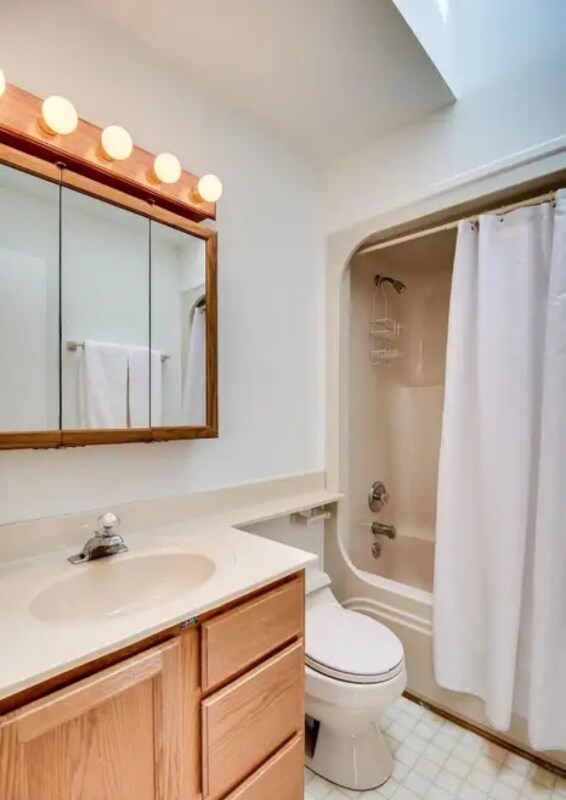 Building Photo - 7421 Grace St